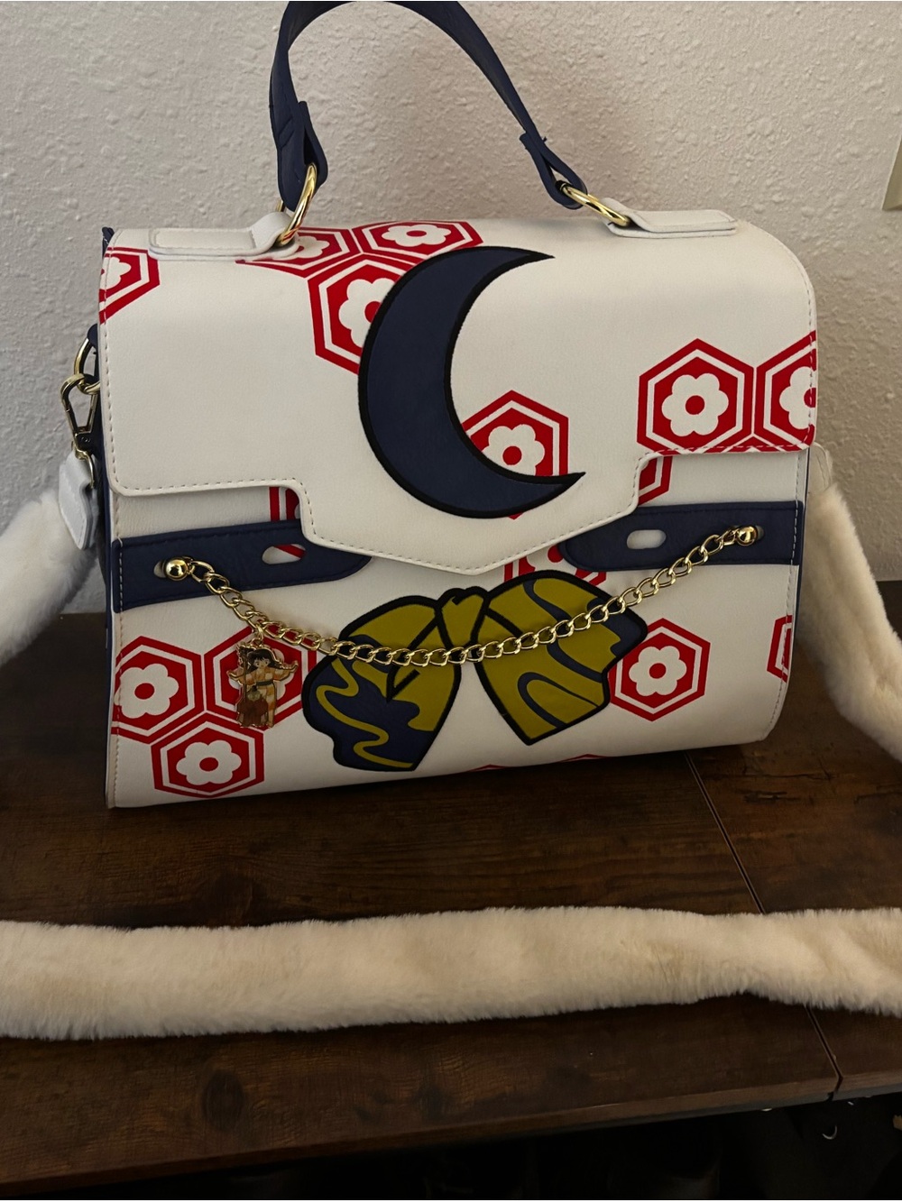 BoxLunch Exclusive Sesshomaru Handbag